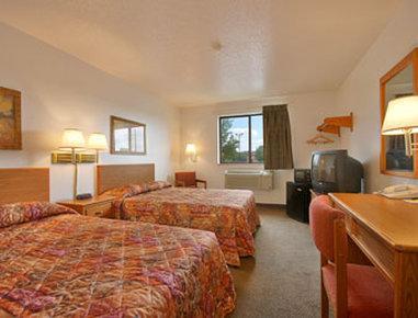 Super 8 By Wyndham Christiansburg/Blacksburg Area Exterior photo
